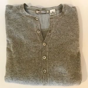 💯 % Cashmere V-Neck Henley Sweater w/ Rib Detail